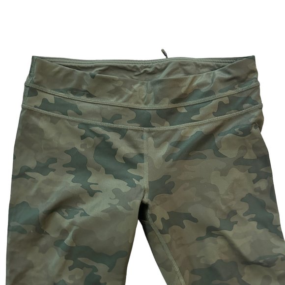 Lululemon Low Rise Cropped Camo Running Tights with Pockets Size 6 As New - Picture 2 of 5